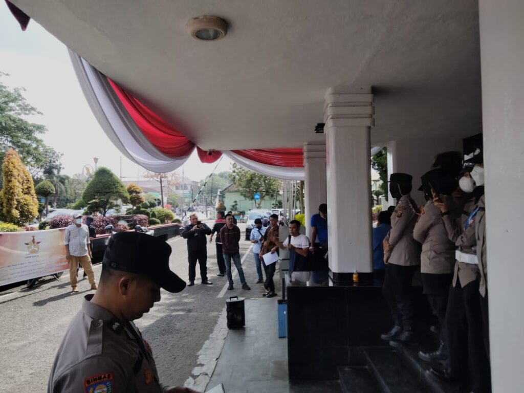 3966869F-F79B-4FAD-A889-45811B238925