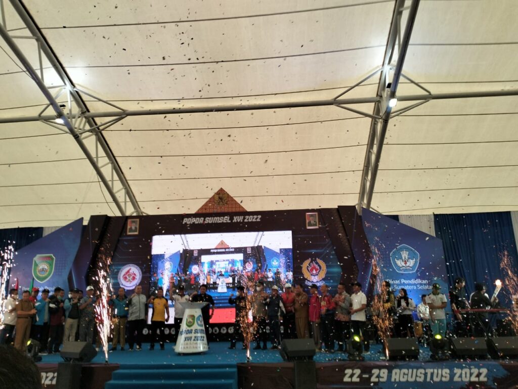 7EC8C414-3831-4485-ADF5-12C1377FB85A