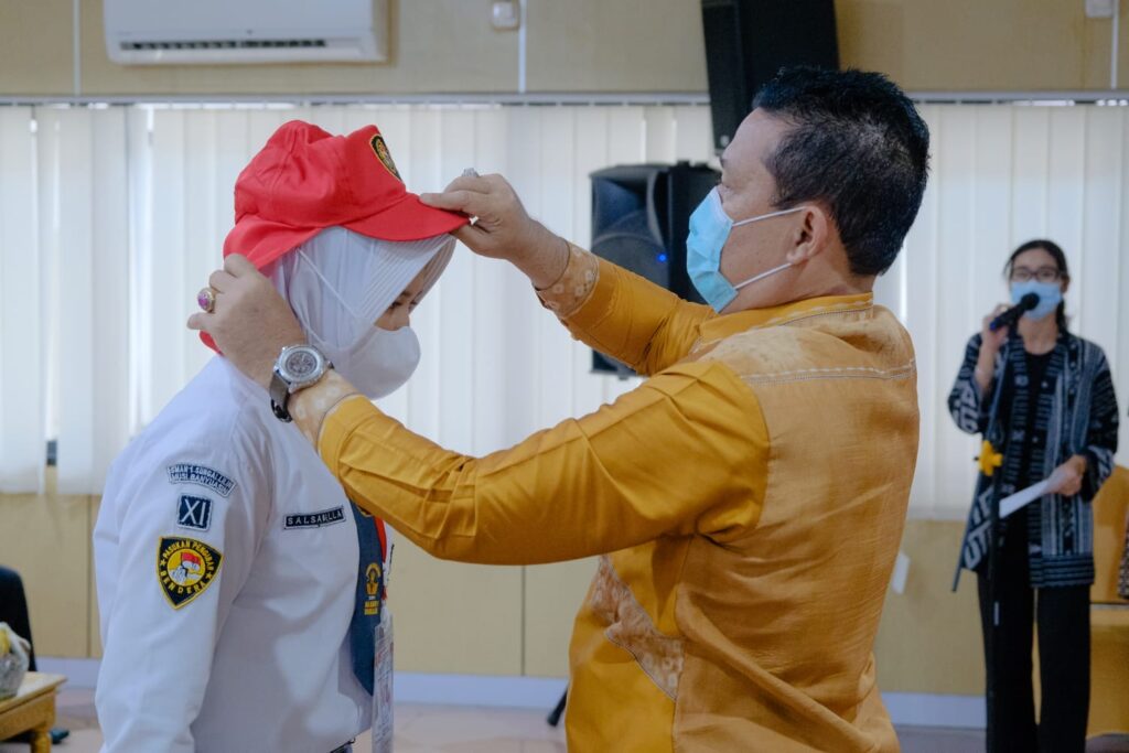 CEA7C9B3-3178-4818-BCE3-62CA947C14EB