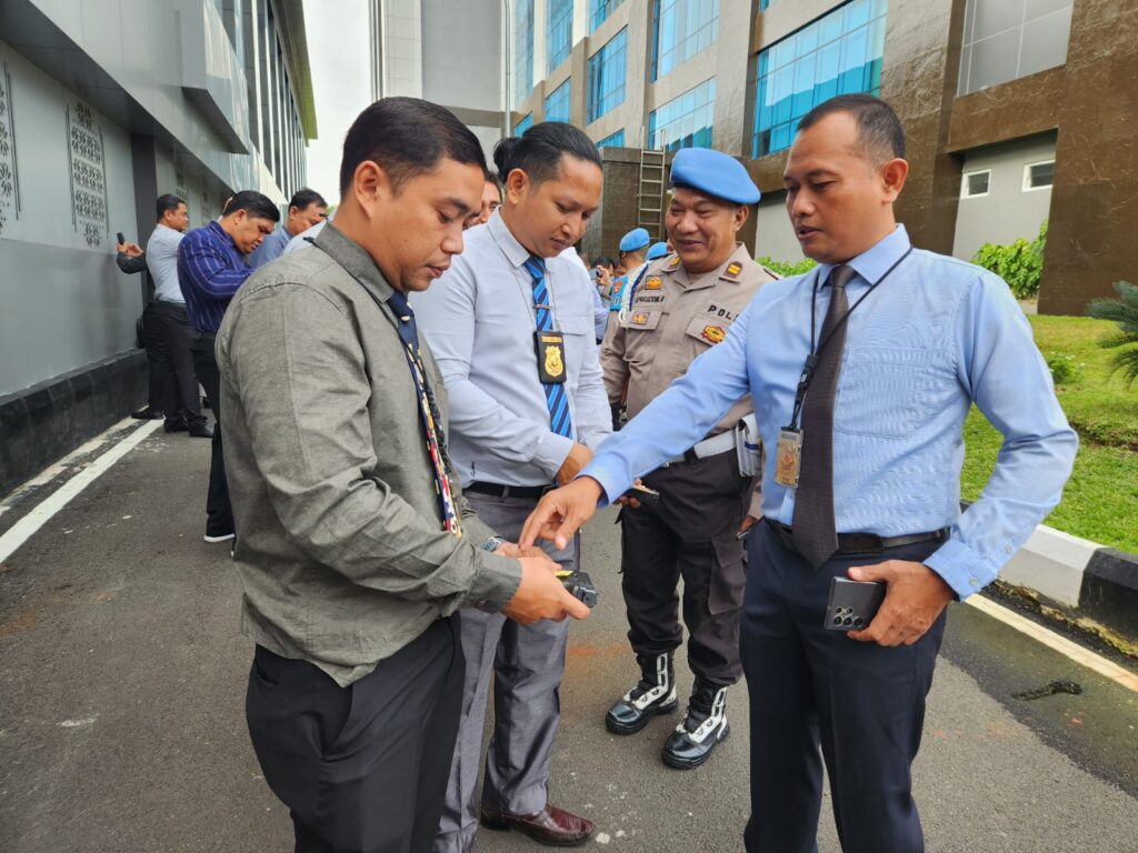 8987CA8E-501D-4D06-8233-41BC00CA3C16